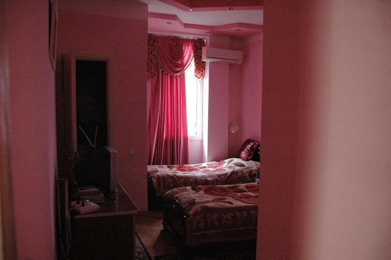 Edemi Hotell Kutaisi Exteriör bild
