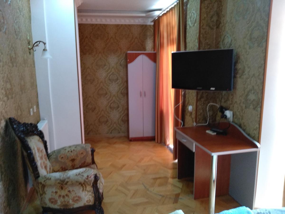 Edemi Hotell Kutaisi Exteriör bild